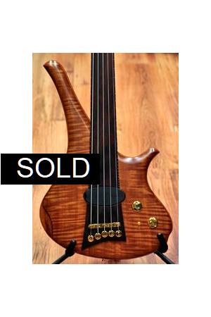 Marleaux Diva 5 Fretless (B Stock) Marleaux Diva 5 Fretless (B Stock)